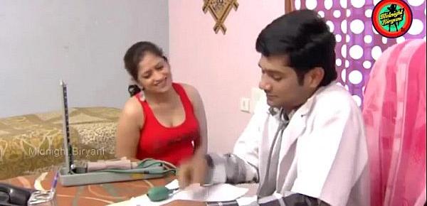  Docter Romance with patient while checking